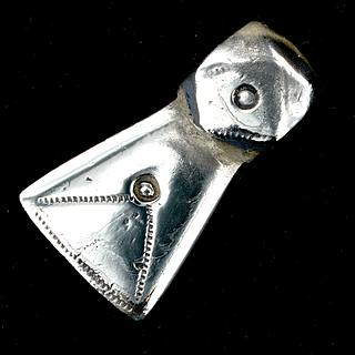 Silver alloy pendant from Chad 01.04.1437