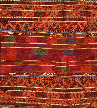 Small embroidered tablecloth from Central Asia 11.03.1771