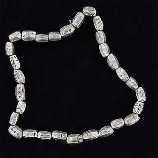 Ethiopian necklace with heavy oblong beads 02.03.531