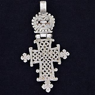 Beaufiful fine silver cross pendant 02.06.474