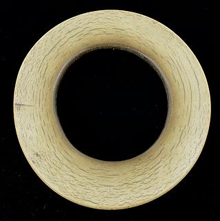 Dinka ivory arm or upper arm bracelet 01.07.1034