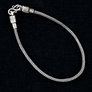Very fine chain-bracelet 04.04.1953