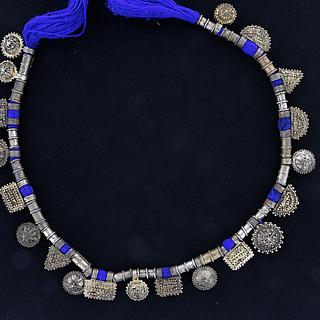 Exceptional necklace with 20 telsum charms 02.03.522