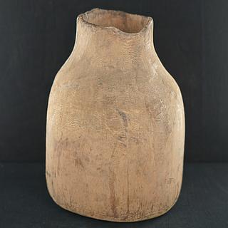 Tutsi milk bottle " Ikugoro 09.04.1746