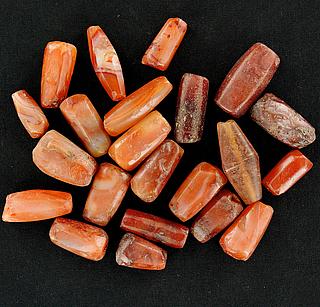 Set of 23 antique African carnelian beads 05.04.969