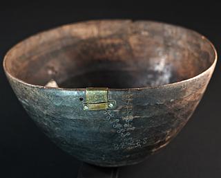 Antique wooden bowl 09.05.1707