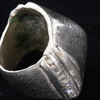 Heavy conical ring from Chad/Northern Cameroon 01.05.887