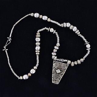 Nice Ethiopian necklace with pendant 02.03.537