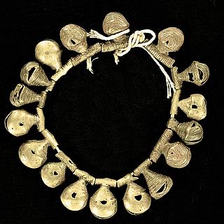 Anklet or bracelet with 17 antique brass bells 13.02.1424