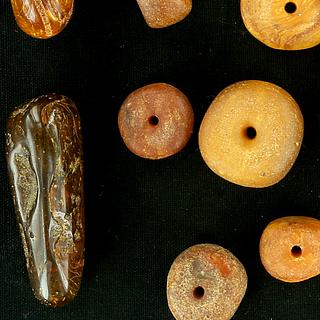 Collection of 22 old fossil amber beads from west Africa 05.05.364