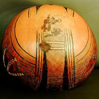 Large Fulani calabash 09.01.1660