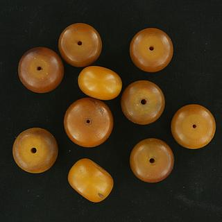 Ten West-African Copal Beads 05.05.368