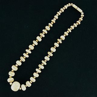 Tibetan ivory ? necklace 04.02.1273