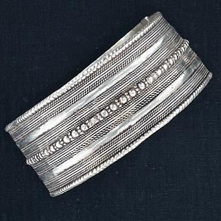 Large flat Yemeni bracelet 03.03.1898