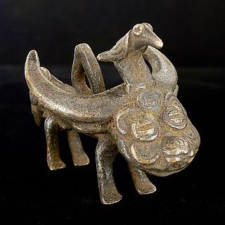 Bronze buffle pendant with oxpeccer 19.05.868