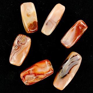 Set of 6 nice and lage carnelian beads 05.04.967