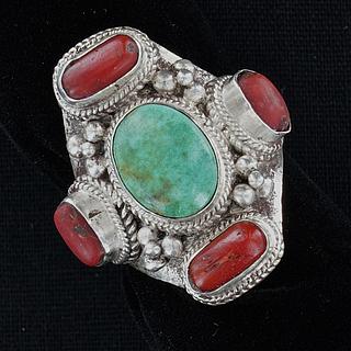 Tibetan finger ring with coral and tuqoise. 04.02.1260