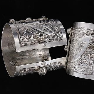 Pair of cylindrical  bracelet  Numibia /Siwa 01.03.1582