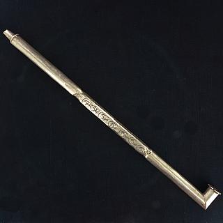 Long pipe in white metal 21.01.1600
