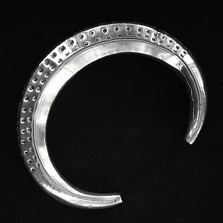 Hollow silver bracelet with engraved designs 04.05.1831