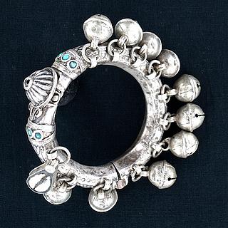 Indian bracelet with bells 04.04.1907