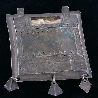 Antique Tuareg amulet "Tsherot" 01.09.911