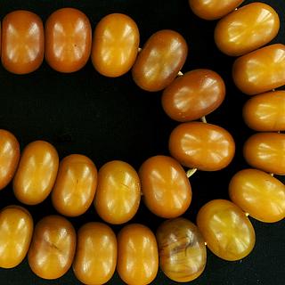 Old trade copal beads neckace 05.05.351