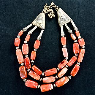 Yemeni carnelian necklace 03.01.1307