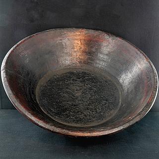 Beautiful black wooden bowl - Ethiopia? 09.05.1759