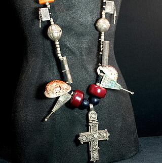 Incredible Ethiopian amulet necklace 02.04.1354