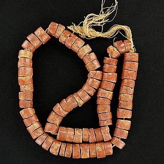 Old original necklace of bauxite beads 05.04.953